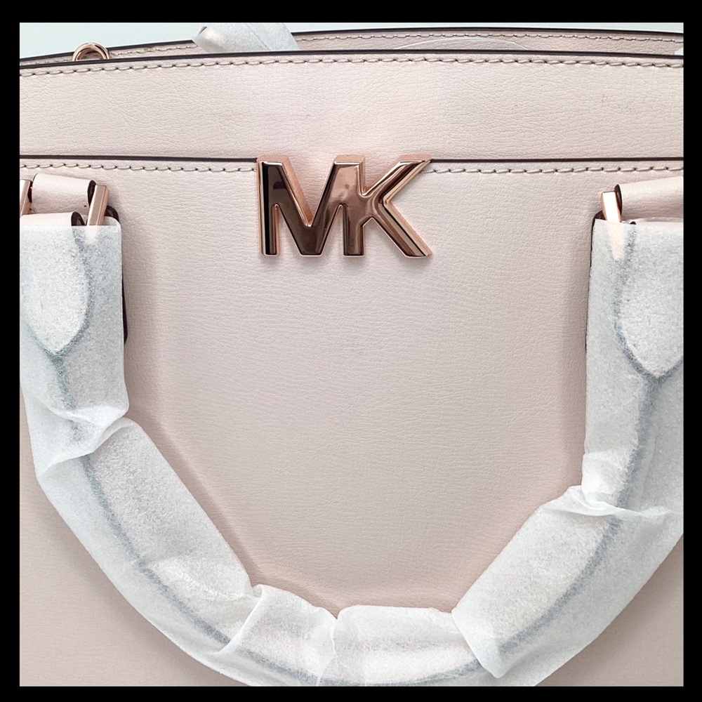 MICHAEL KORS Mott Large Satchel Color: Pink (Powder Blush) - Picture 4 of 16